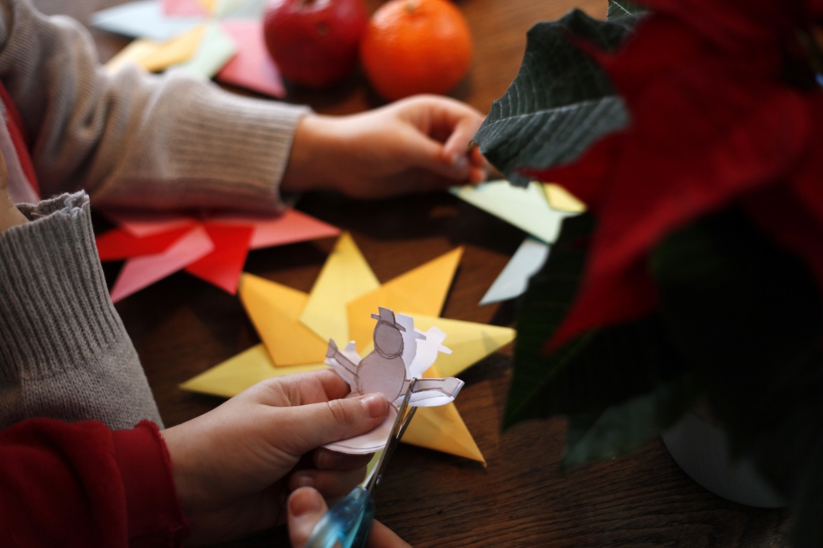 Kleine Geschenke, hübsch verpackt in Papprollen & Co. – solch individuelle Verpackungen haben Weihnachtsgeschenke noch nicht erlebt